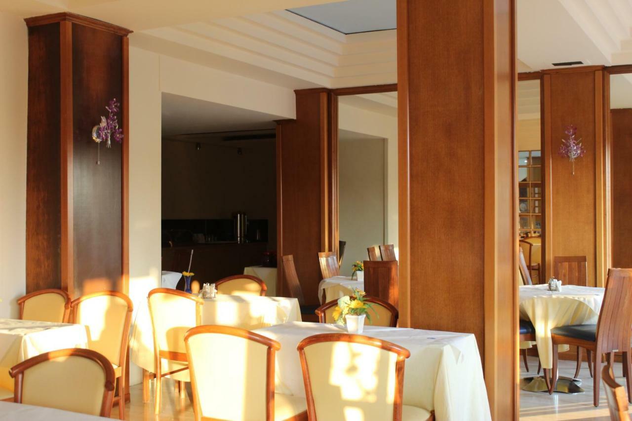 Hotel Marion لوتراكي المظهر الخارجي الصورة